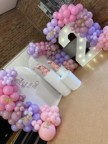 Light up 2 with a pink and lilac garland